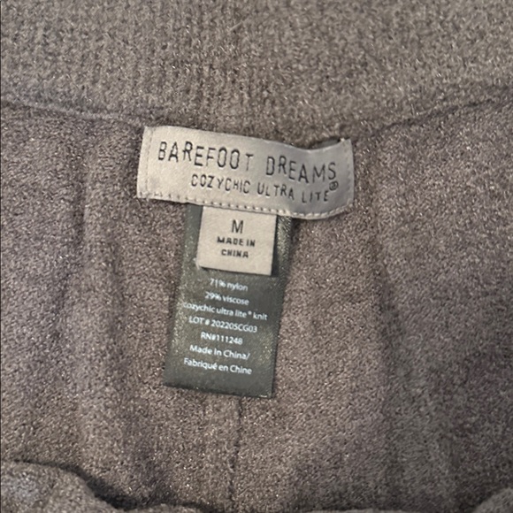 SET Barefoot Dreams Funnel Neck Hooded Pullover AND pants - Mineral - Picture 6 of 6